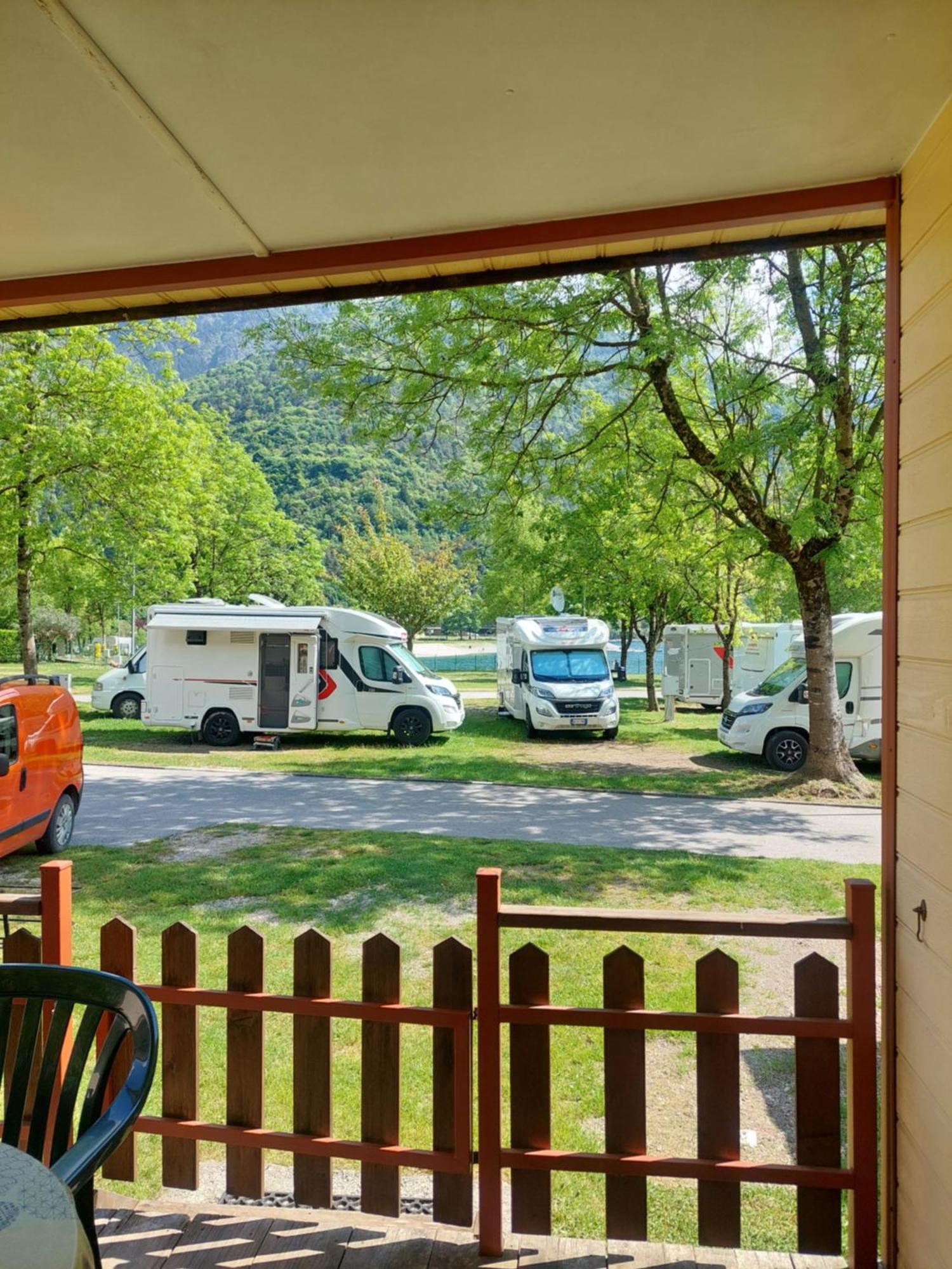 Camping Al Lago Ledro Pieve Di Ledro Exterior foto